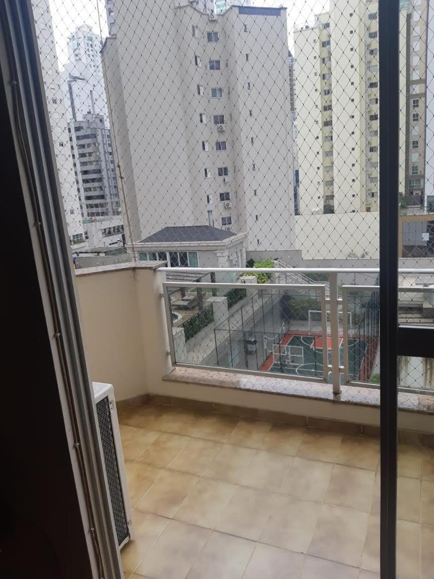 Apartment Amplo Sc